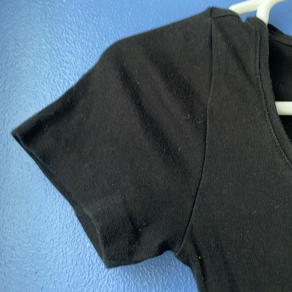 Black basic Henley tee w 5 button front waist length FITTED shape free tee gift - Picture 2 of 12